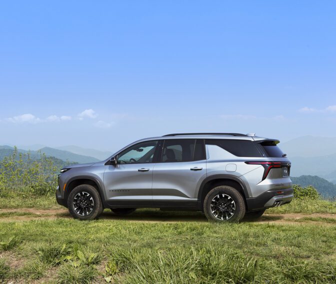 Chevrolet-Traverse-Exterior-Slider (2)