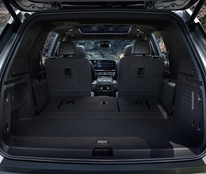 Chevrolet-Traverse-Interior-Slider (1)