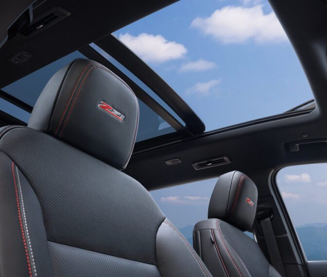 Chevrolet-Traverse-Interior-Slider (5)