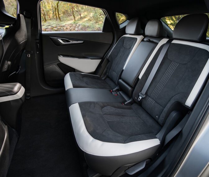 Kia-EV-EV6-Interior-Slider-Section (2)