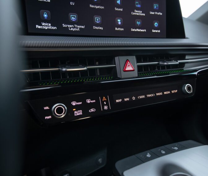 Kia-EV-EV6-Interior-Slider-Section (5)