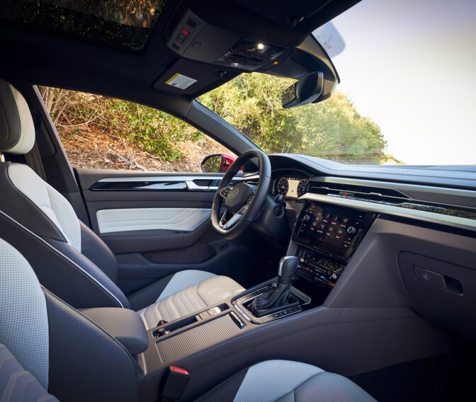 Volkswagen-Arteon-Interior (5)