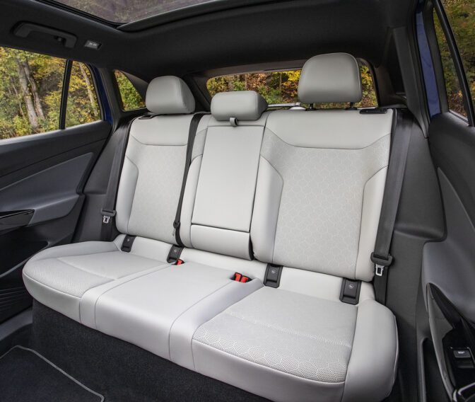 Volkswagen-ID-4-Interior (7)