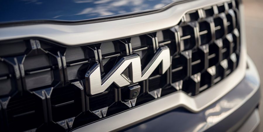 Kia-Telluride-Landing-Slides (1)